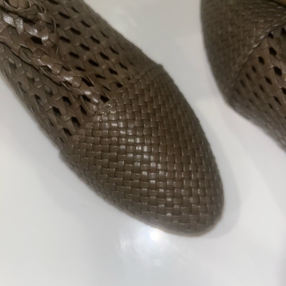 Ferragamo knee high cut out boots size 7c. New - Picture 11 of 15